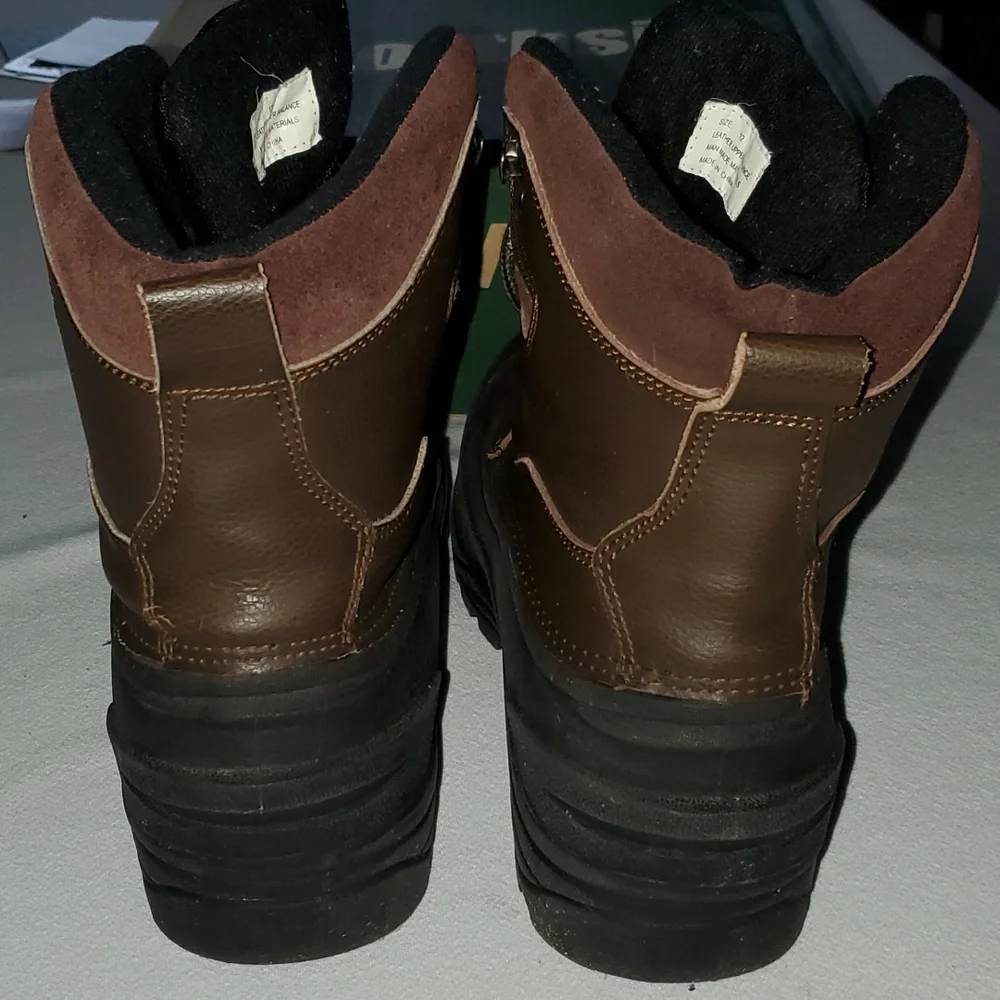 Boots - Picture 4 of 10